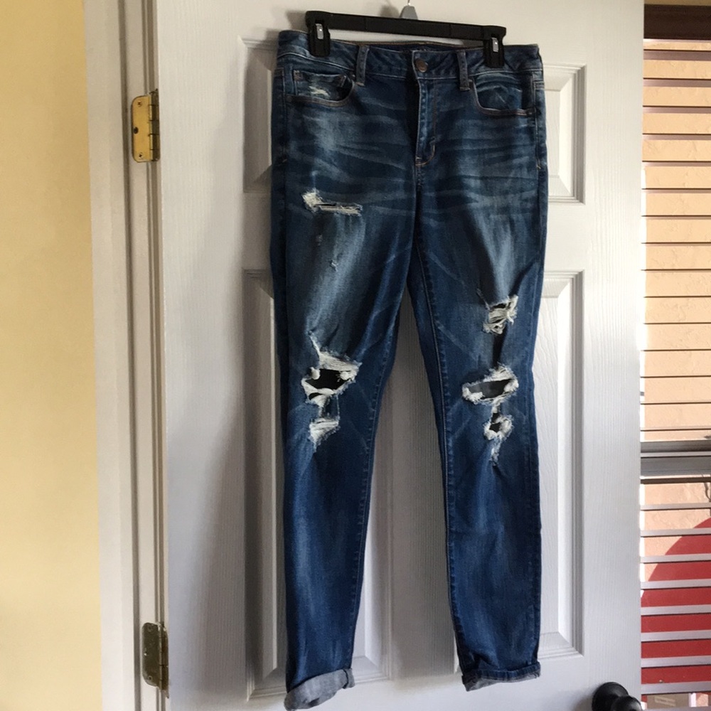 American Eagle distressed and ripped skinny jeans